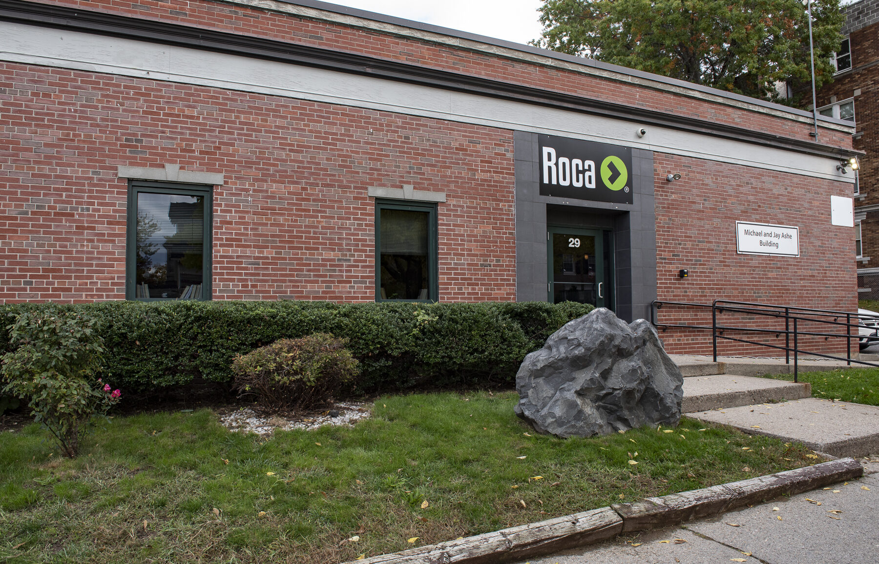 Roca Springfield Exterior